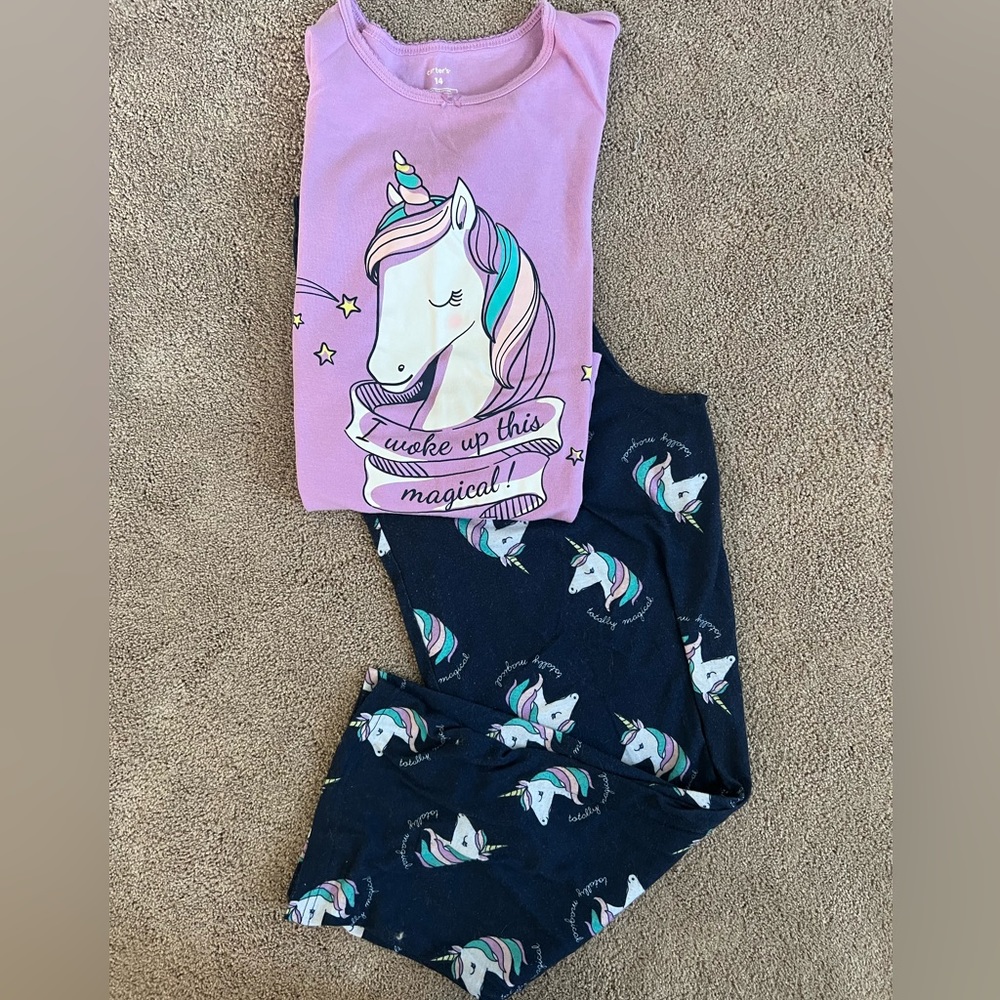 Girls Carter’s PJs